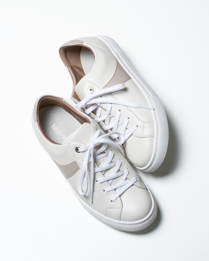 143レースアップ