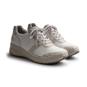 126ウォーキングスニーカー パイソン