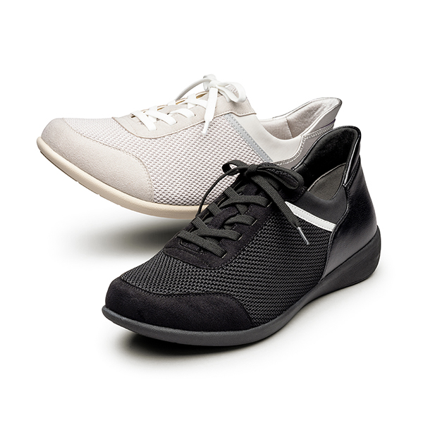 【新商品】160膝楽スニーカーの予約を開始しました。