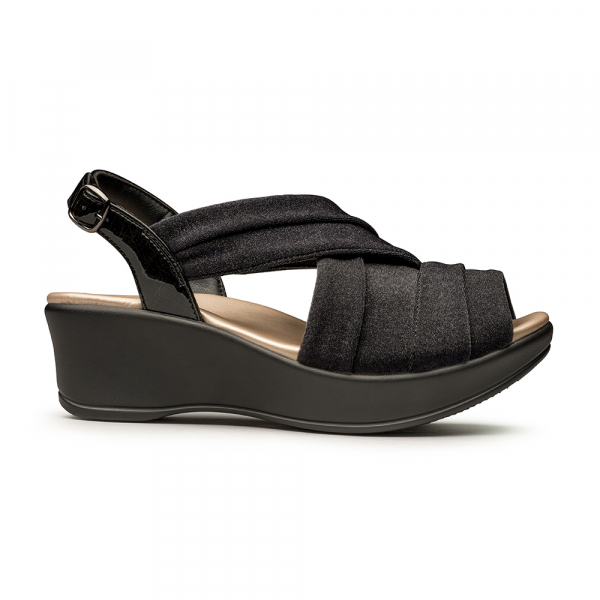 130クロスサンダル