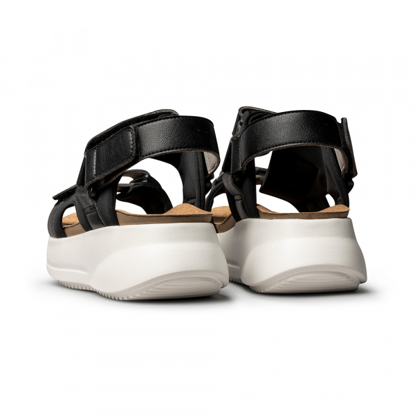 172厚底サンダル