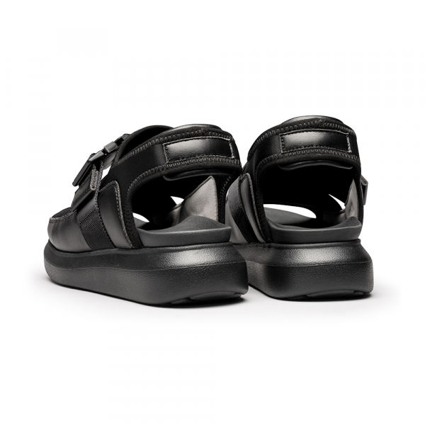 161スニーカーサンダル