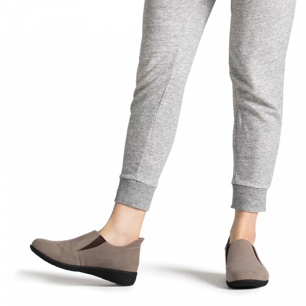 160膝楽スリッポン