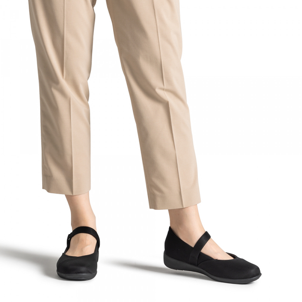 160膝楽パンプスオールウェザー