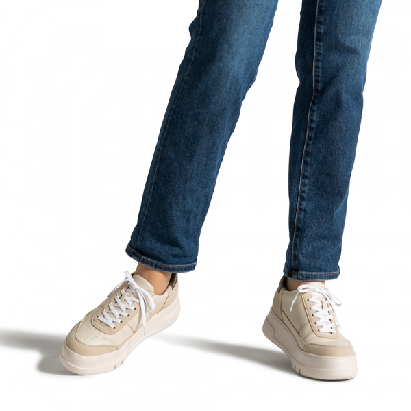 169厚底スニーカー