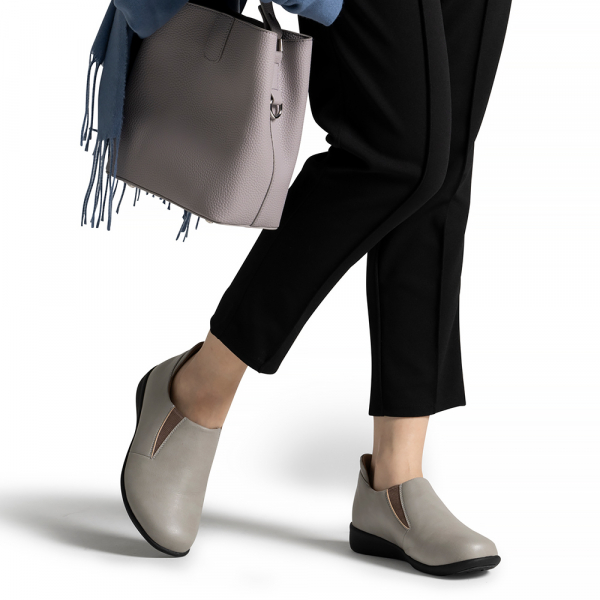 160膝楽スリッポン